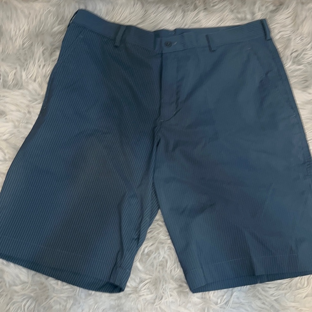 Nike Golf Dri-Fit shorts size 35